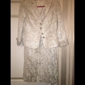 Jones of New York dress suit